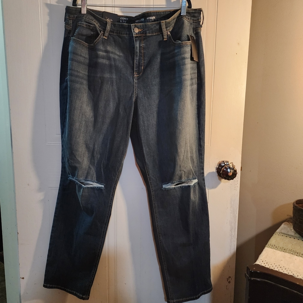 NWT Crown & Ivy Curvy Womens 22W Regular Distressed Jeans Blue Stretch Pockets